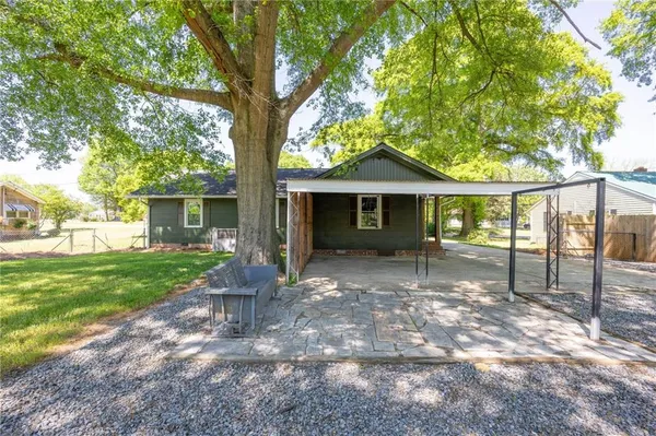 $279,900 | 3871 Furr Avenue, Powder Springs, GA 30127