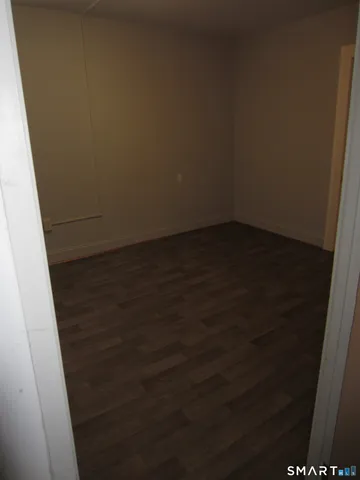 $1,400 | 36 South Main Street, Middletown, CT 06457