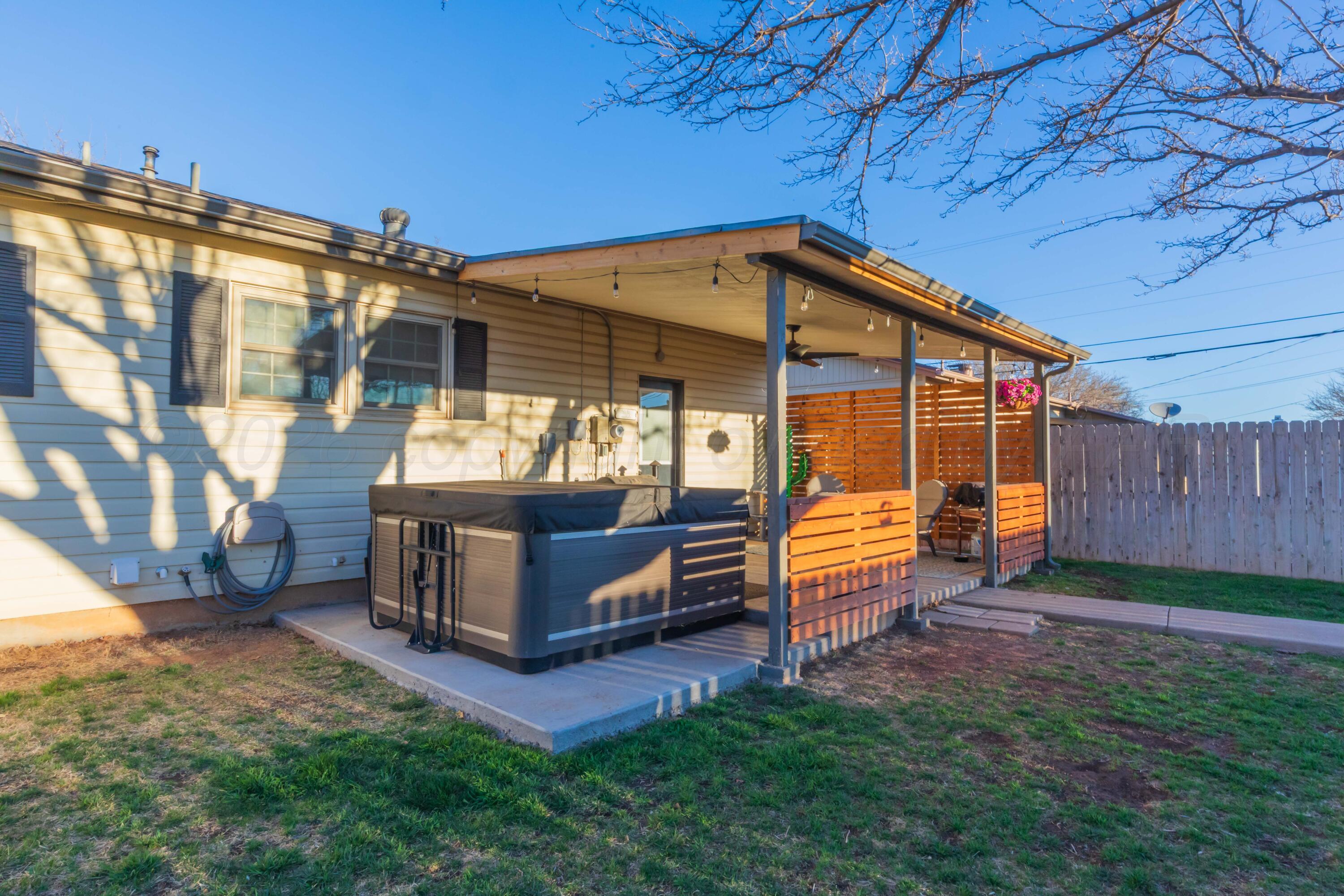 5303 Tumbleweed Drive Amarillo, TX 79110 - Photo 36 of 40 PATIO VIEW 1