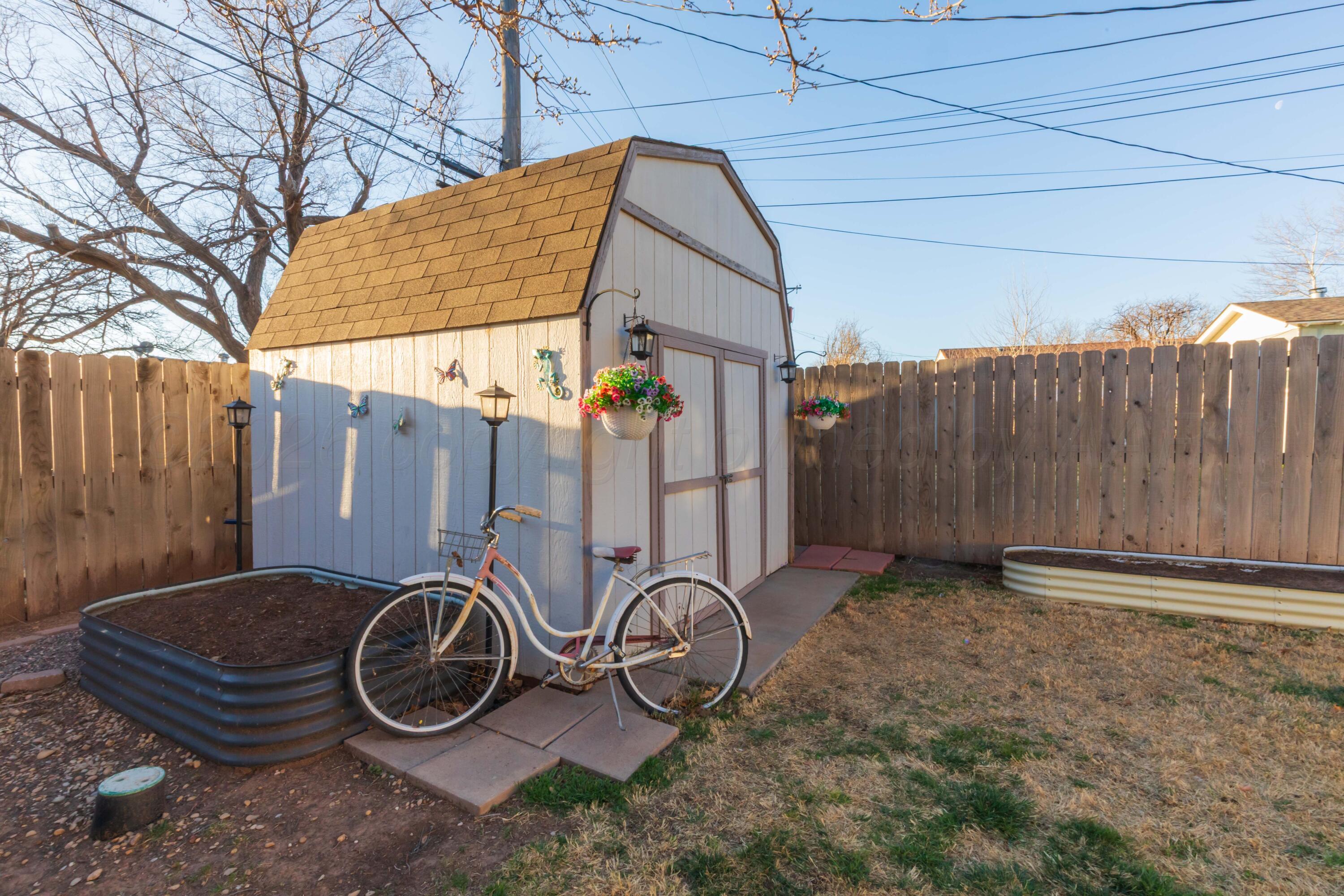 5303 Tumbleweed Drive Amarillo, TX 79110 - Photo 38 of 40 STORAGE