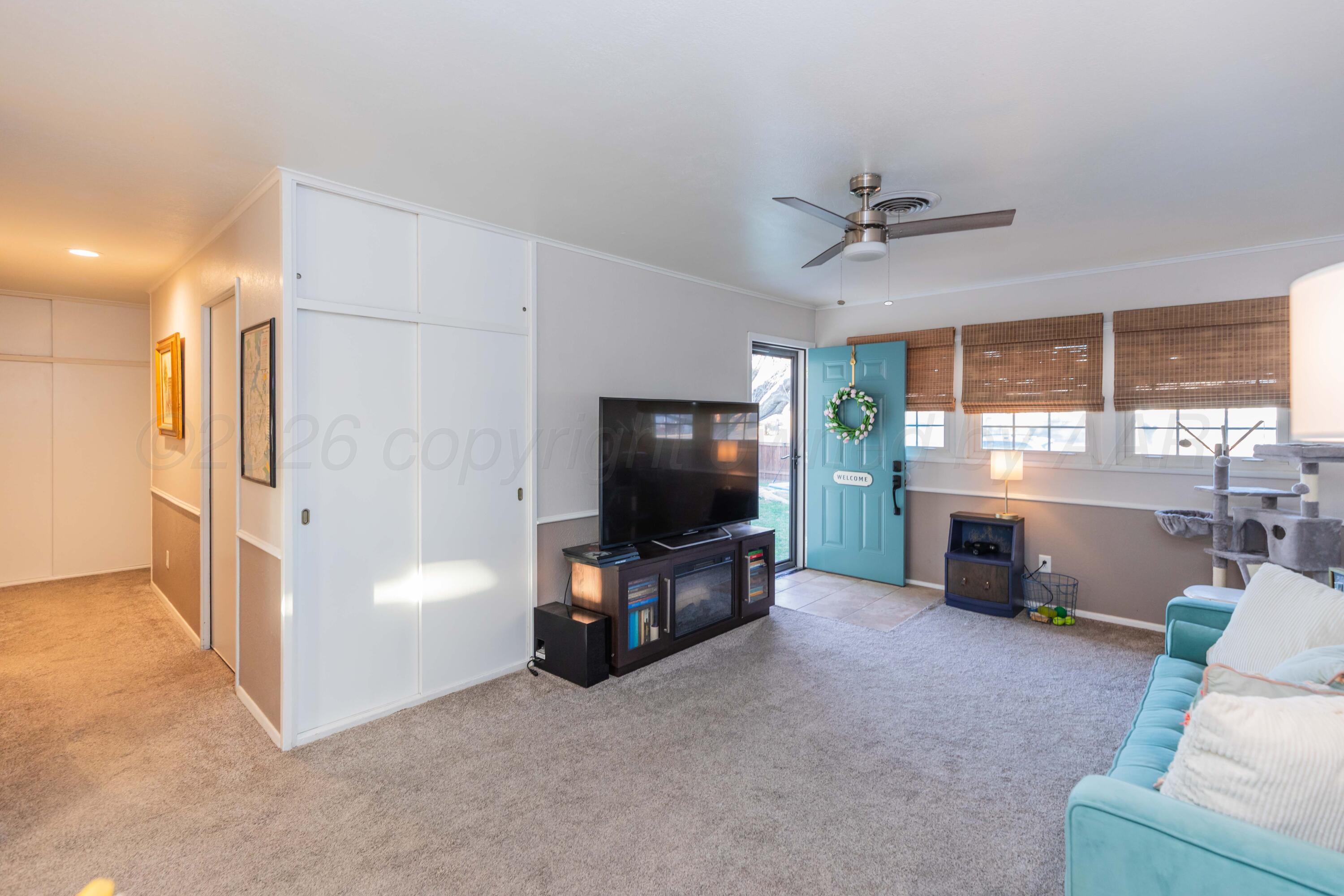5303 Tumbleweed Drive Amarillo, TX 79110 - Photo 6 of 40 LIVING ROOM VIEW 3