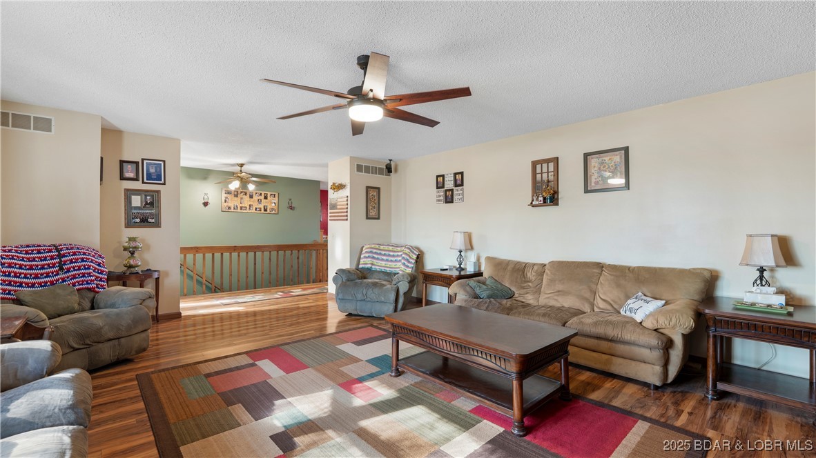 83 Oak Tree Road Camdenton, MO 65020 - Photo 2 of 39