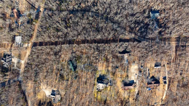 $365,000 | 83 Oak Tree Road, Camdenton, MO 65020