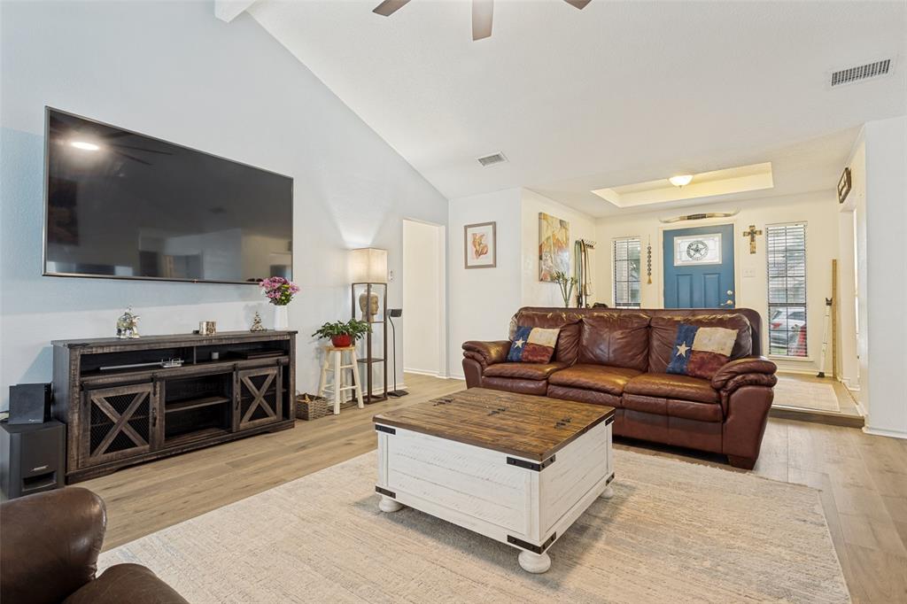 106 East Apollo Road Garland, TX 75040 - Photo 5 of 25