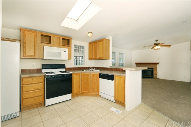 1166 South Riverside Avenue, Unit 84 Rialto, CA 92376 - Photo 14 of 32