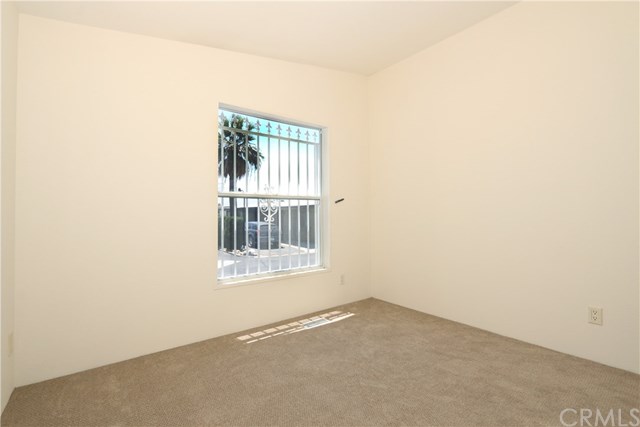1166 South Riverside Avenue, Unit 84 Rialto, CA 92376 - Photo 21 of 32