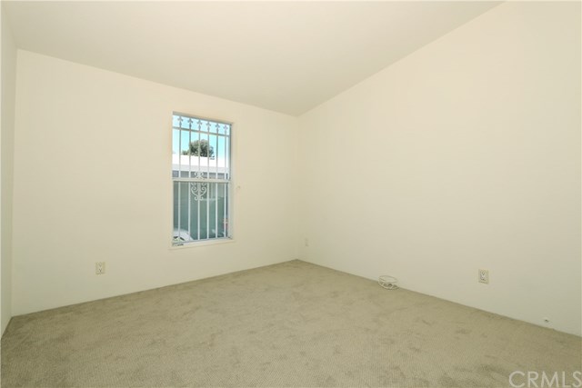 1166 South Riverside Avenue, Unit 84 Rialto, CA 92376 - Photo 23 of 32