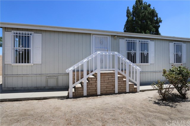 1166 South Riverside Avenue, Unit 84 Rialto, CA 92376 - Photo 4 of 32