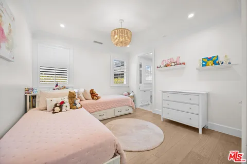 $3,999,000 | 4257 Farmdale Avenue, Studio City, CA 91604