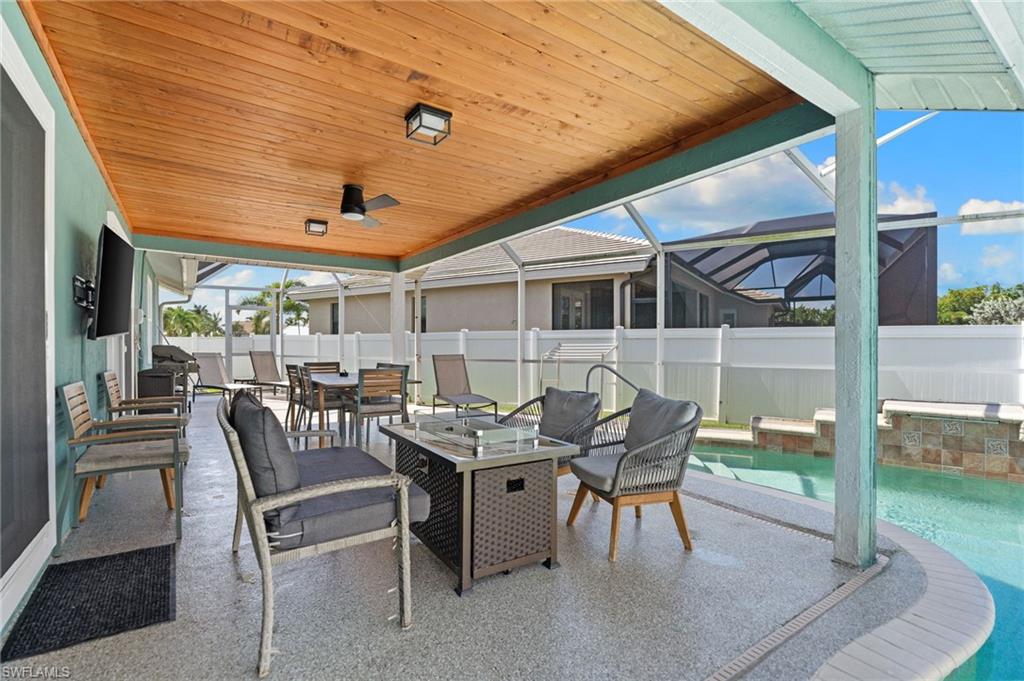 1513 Bermuda Road Marco Island, FL 34145 - Photo 31 of 49