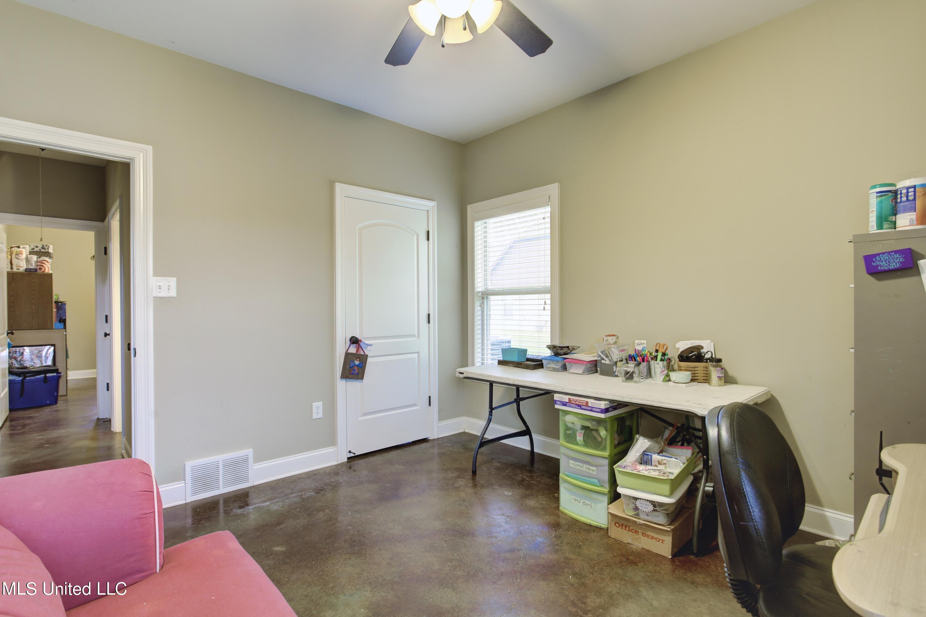 560 Ridge View Drive Hernando, MS 38632 - Photo 15 of 37 office 1b