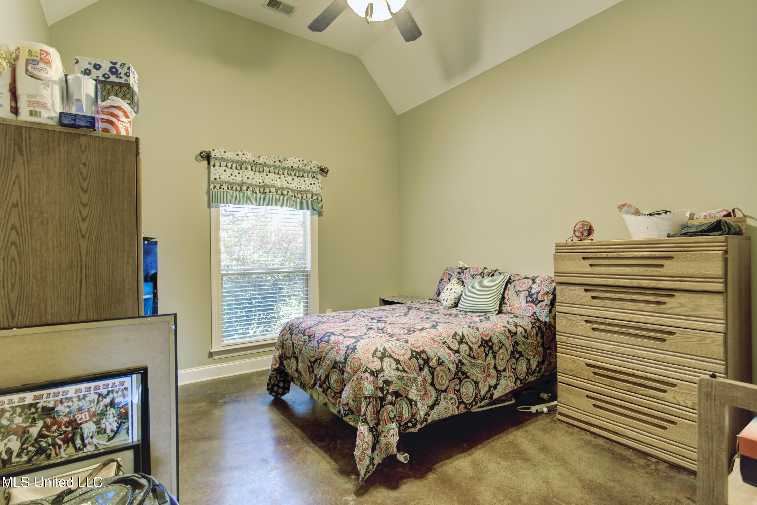 560 Ridge View Drive Hernando, MS 38632 - Photo 21 of 37 bedroom 2a