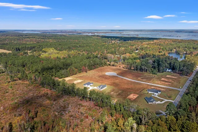 $269,800 | 1601 Old River Road, Elloree, SC 29047