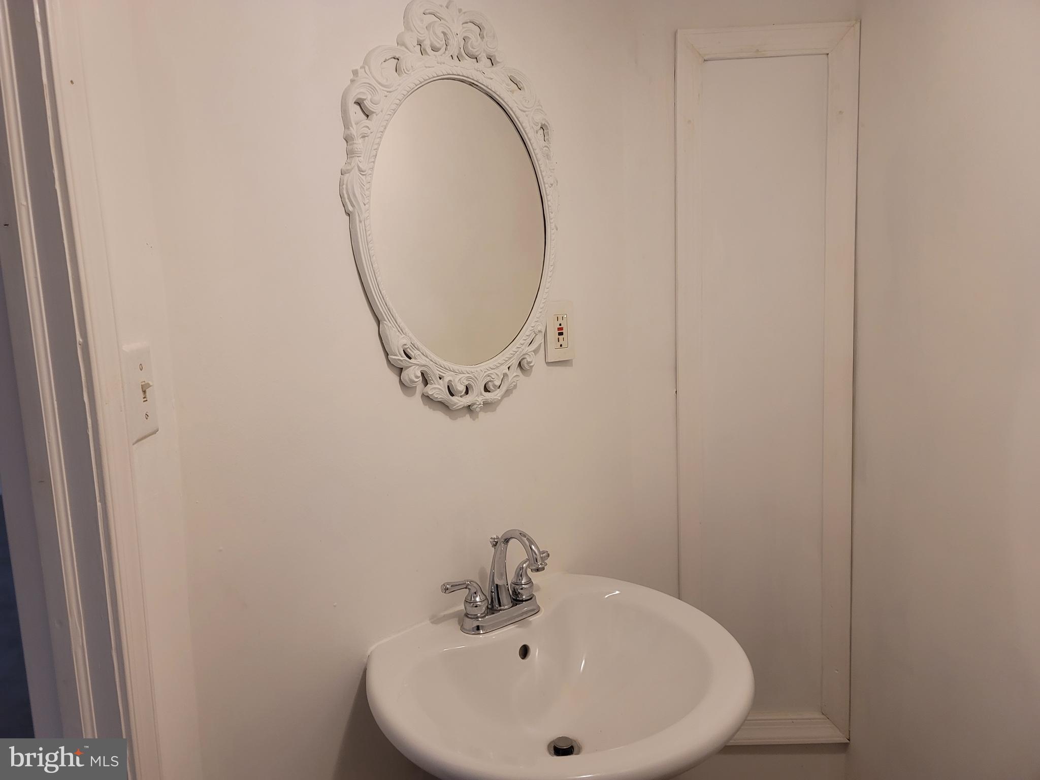 7452 Sommers Road Philadelphia, PA 19138 - Photo 9 of 17 Gallery Image 9