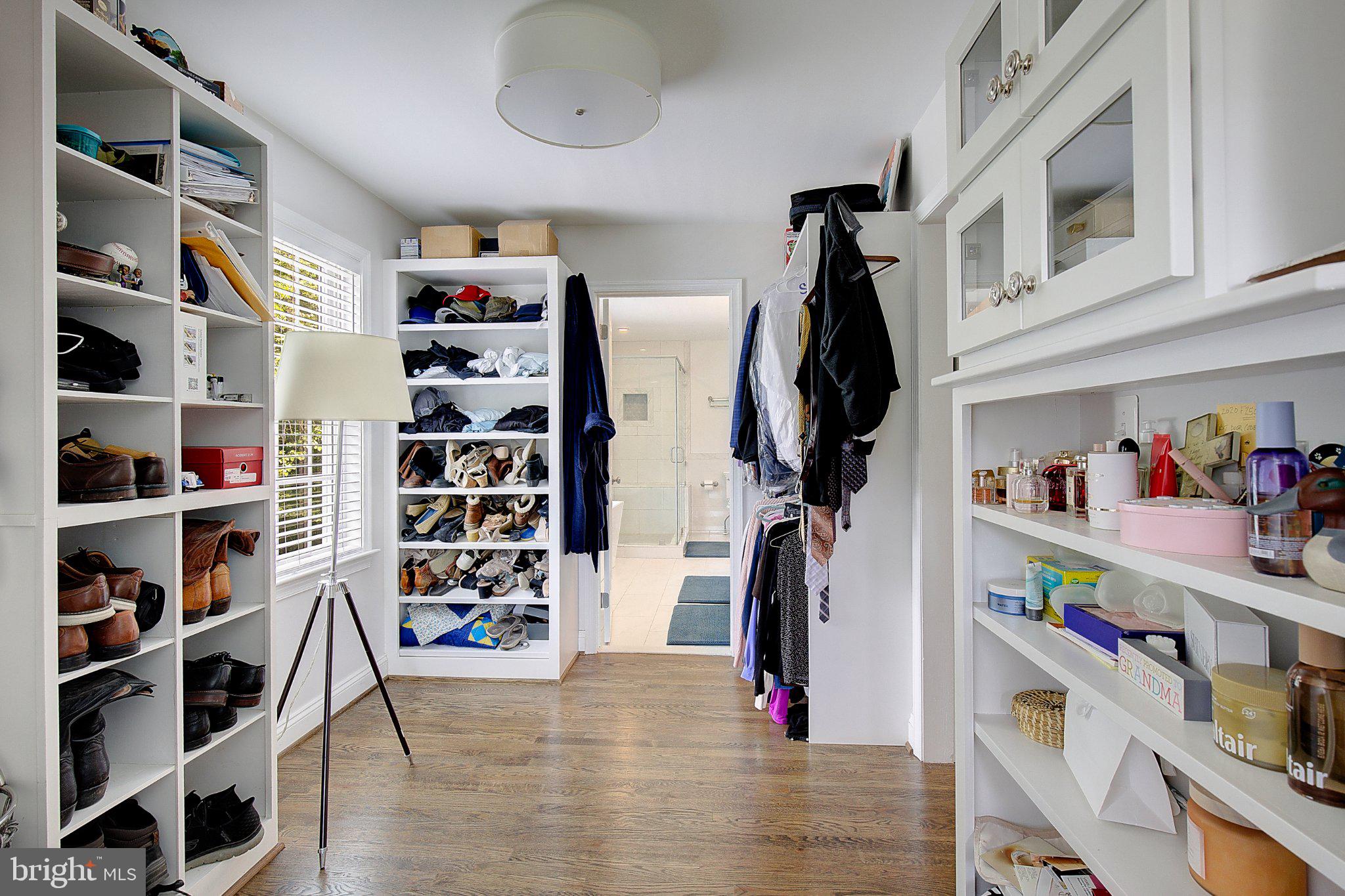 980 Apple Lane Solomons, MD 20629 - Photo 29 of 82 Master bedroom with walk in closet.