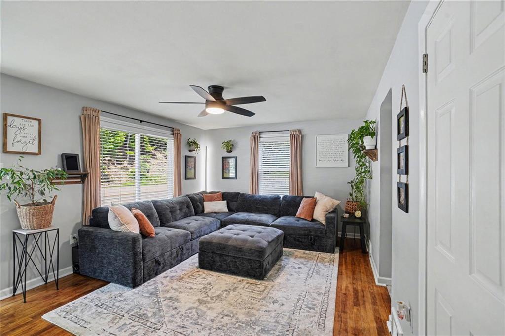 415 Jacks Run Road Pittsburgh, PA 15202 - Photo 4 of 26 Gallery Image 4