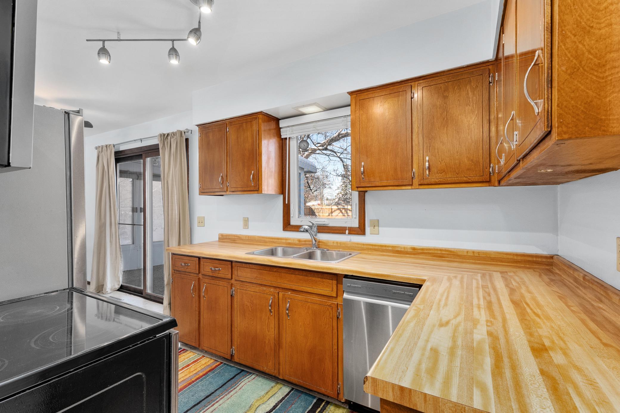 550 Roland Street Chippewa Falls, WI 54729 - Photo 12 of 48