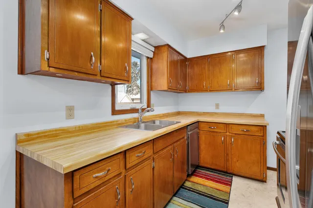 $250,000 | 550 Roland Street, Chippewa Falls, WI 54729