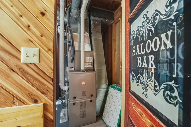 $250,000 | 550 Roland Street, Chippewa Falls, WI 54729