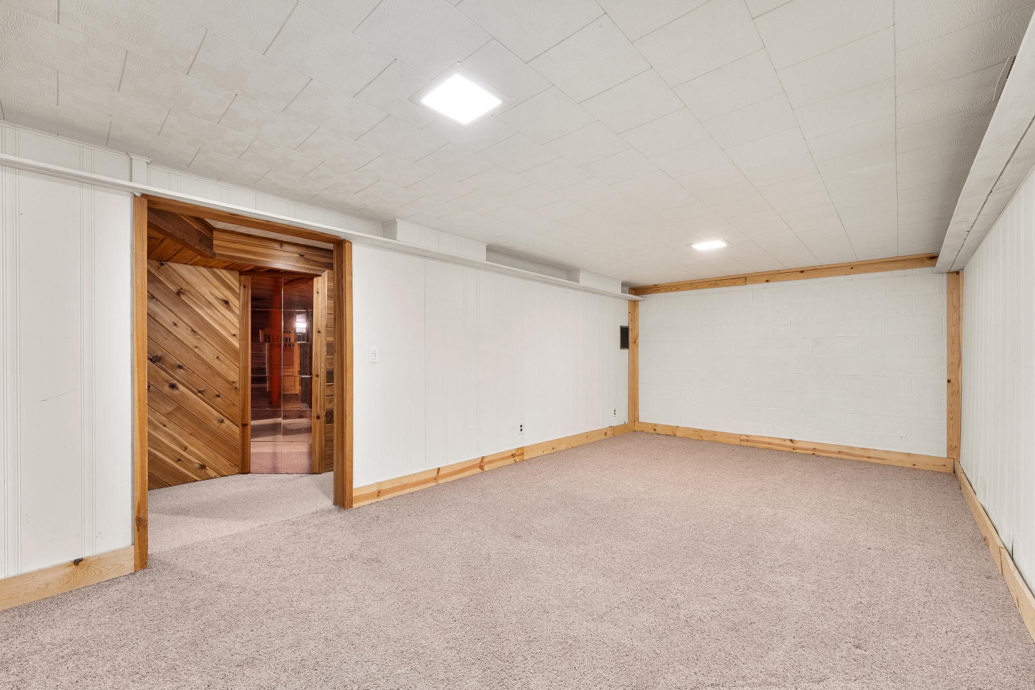 550 Roland Street Chippewa Falls, WI 54729 - Photo 34 of 48