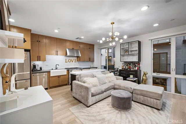 $1,299,000 | 20452 Santa Ana Avenue, Unit B, Newport Beach, CA 92660