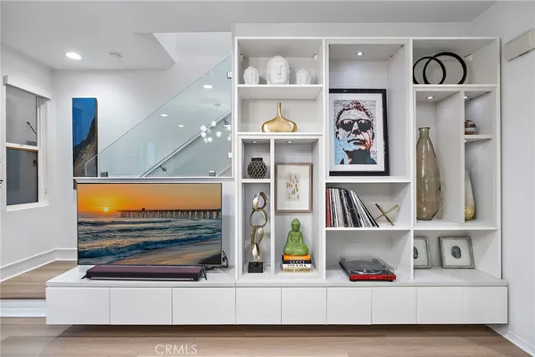 $1,199,000 | 20452 Santa Ana Avenue, Unit B, Newport Beach, CA 92660