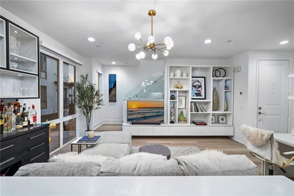 $1,199,000 | 20452 Santa Ana Avenue, Unit B, Newport Beach, CA 92660