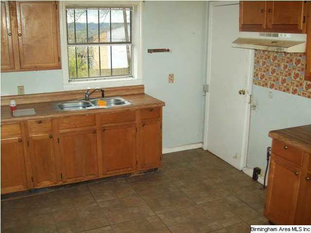 2113 31st Street Southwest Birmingham, AL 35208 - Photo 12 of 20