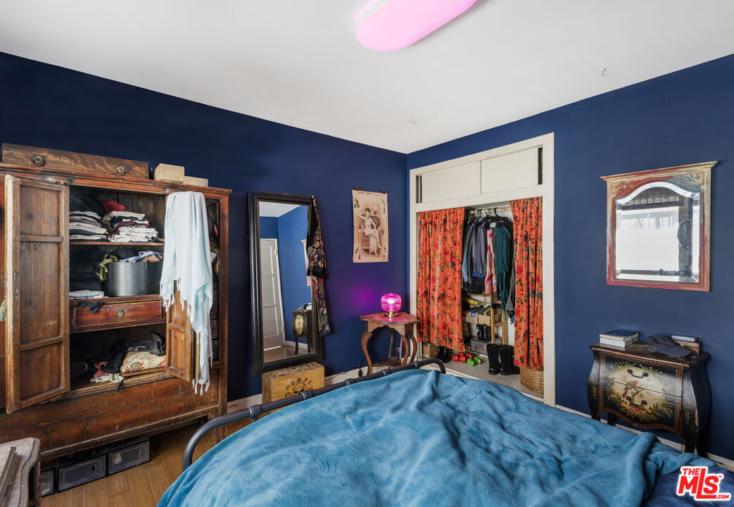 2912 Bellevue Avenue Los Angeles, CA 90026 - Photo 21 of 38 a view of a livingroom with furniture and closet