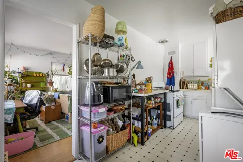 $999,000 | 2912 Bellevue Avenue, Los Angeles, CA 90026