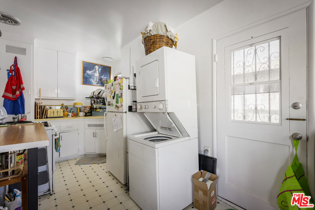 2912 Bellevue Avenue Los Angeles, CA 90026 - Photo 32 of 38 a room with storage and utility