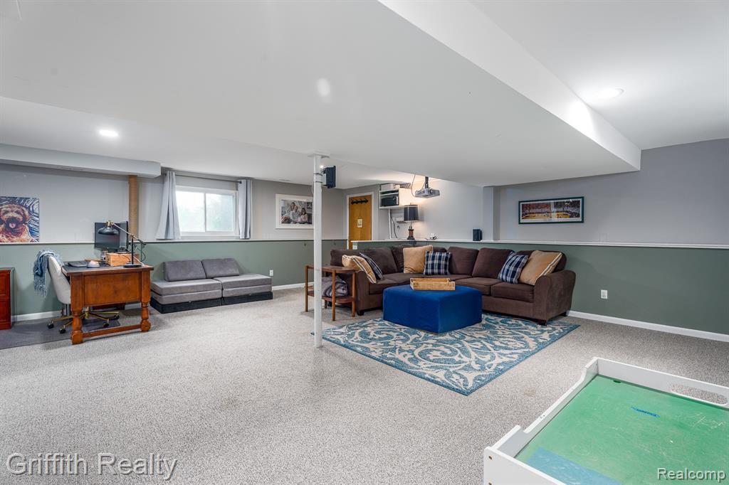 13557 Dunham Road Hartland, MI 48353 - Photo 22 of 29 Gallery Image 22