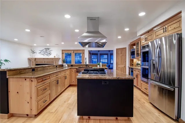 $1,485,000 | 922 Carefree Drive, Simi Valley, CA 93065