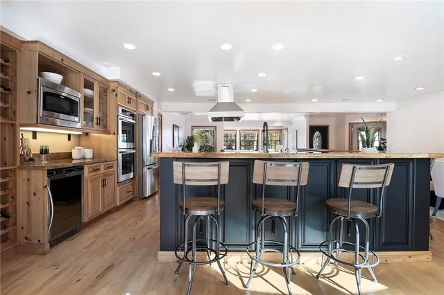 $1,485,000 | 922 Carefree Drive, Simi Valley, CA 93065