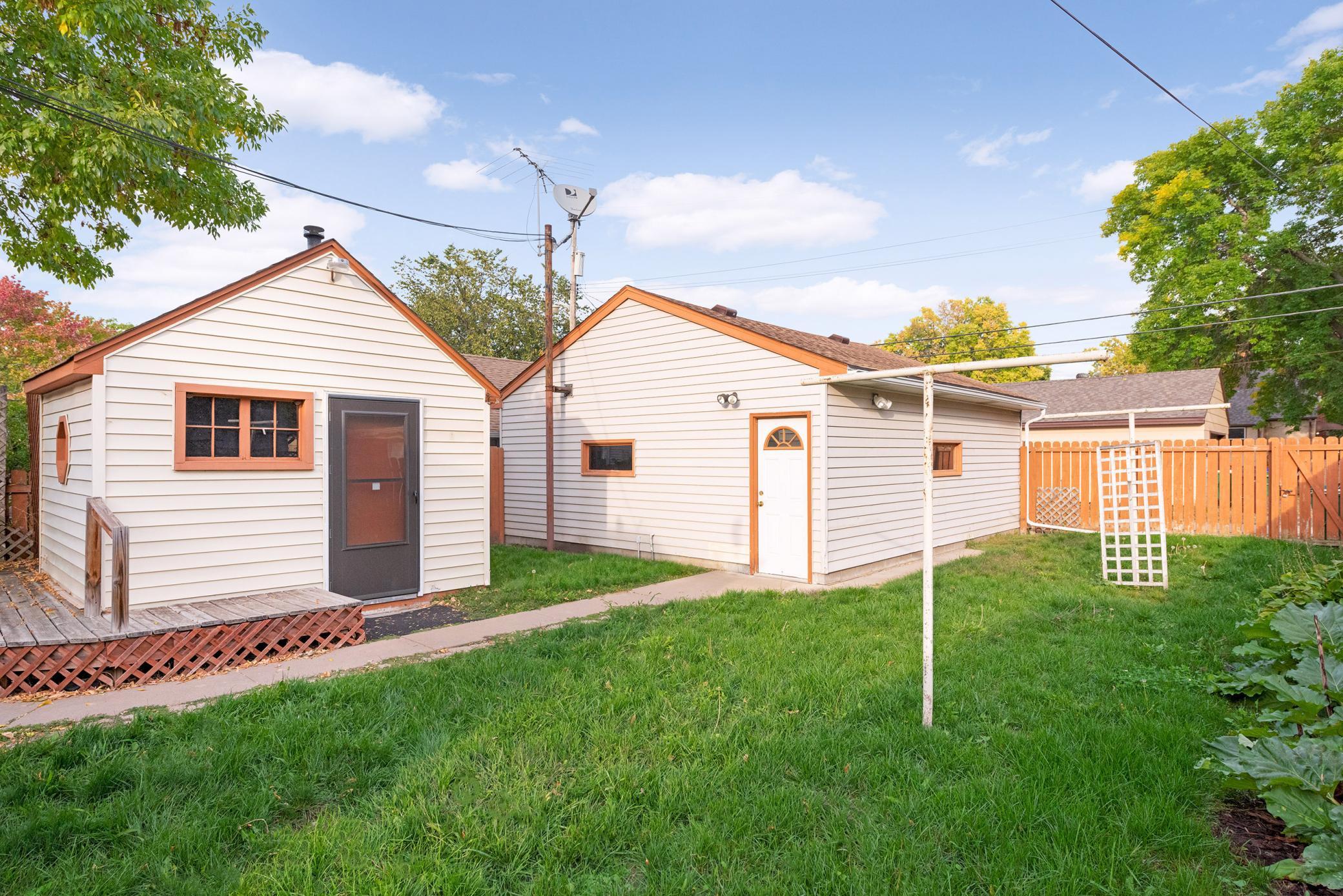 3744 Perry Avenue North Minneapolis, MN 55422 - Photo 30 of 54