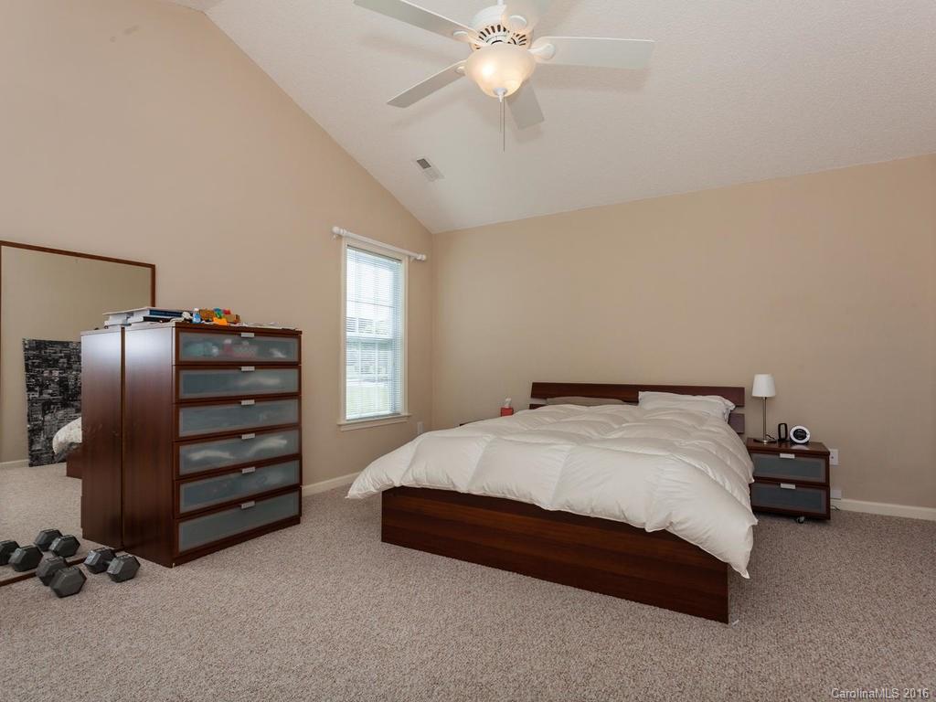 194 Farm Valley Road Fletcher, NC 28732 - Photo 7 of 21