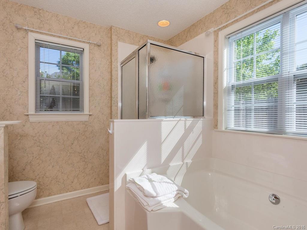 194 Farm Valley Road Fletcher, NC 28732 - Photo 9 of 21