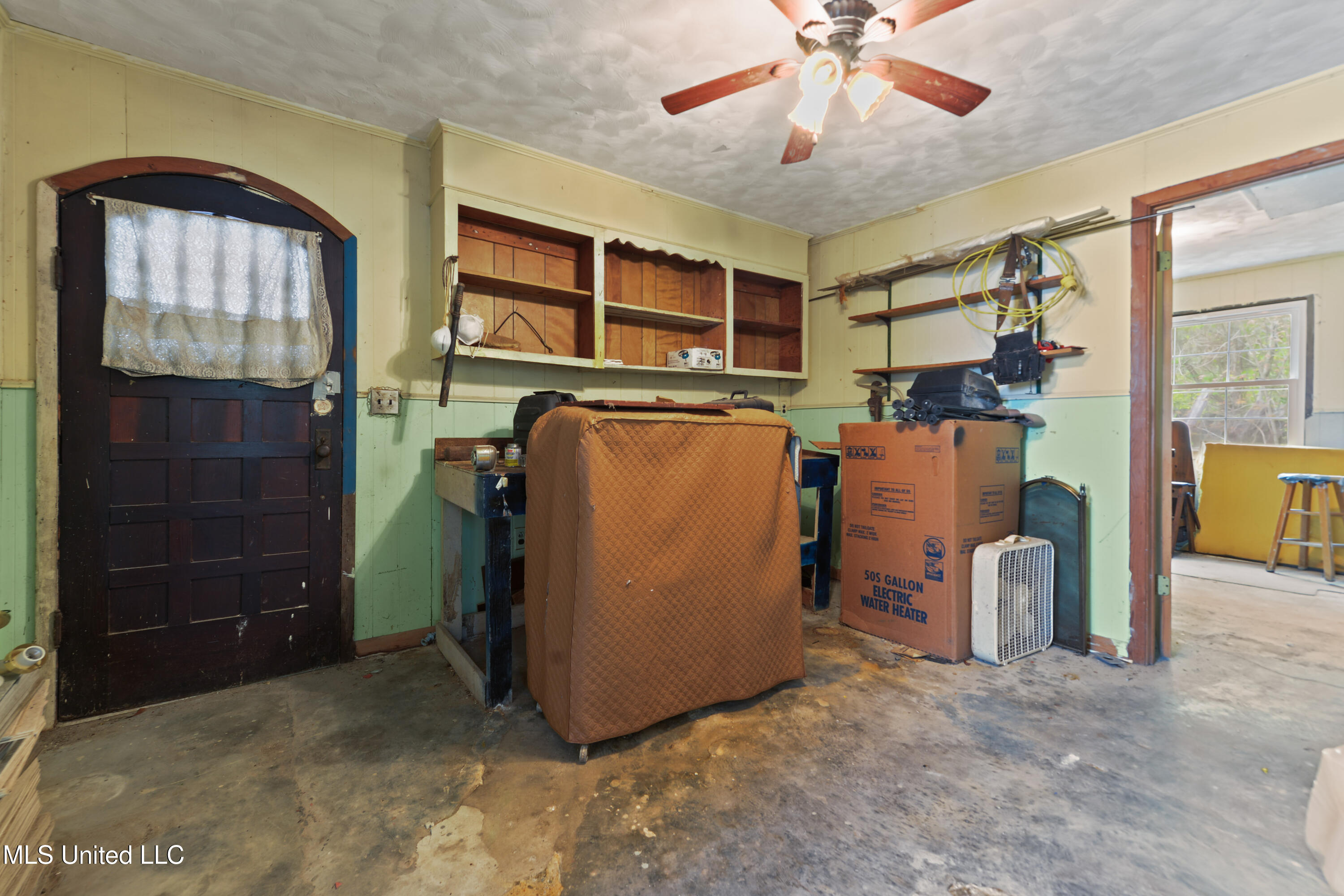 13300 Solomon Road Ocean Springs, MS 39564 - Photo 33 of 38 033