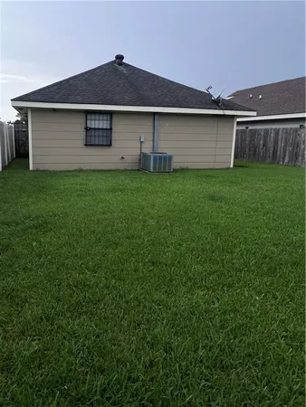 $1,650 | 1917 Gladstone Drive, Marrero, LA 70072