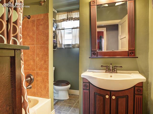 505 West Cheyenne Road Colorado Springs, CO 80906 - Photo 11 of 25