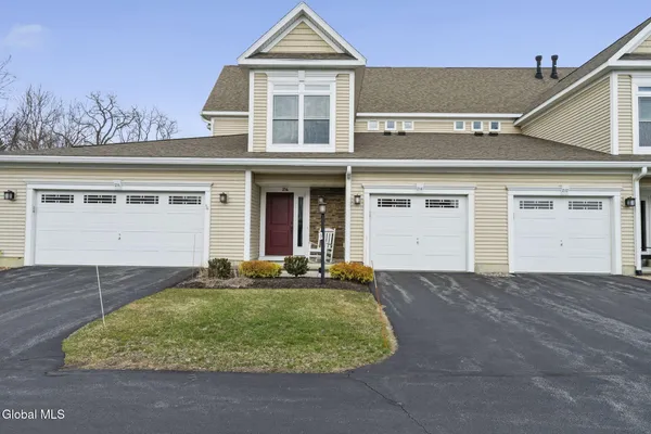 $389,900 | 214 Lois Lane, Schenectady, NY 12304