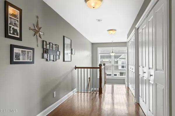 $389,900 | 214 Lois Lane, Niskayuna, NY 12304