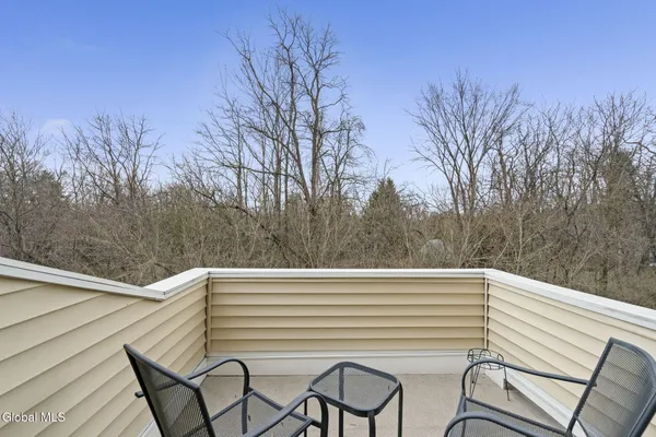 $389,900 | 214 Lois Lane, Niskayuna, NY 12304