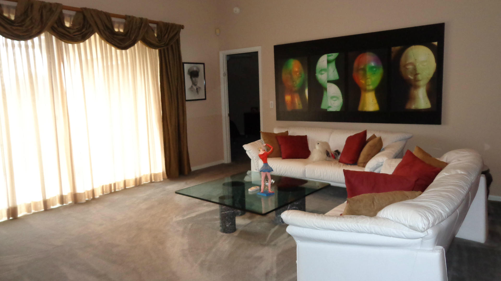 8470 Nadmar Avenue Boca Raton, FL 33434 - Photo 5 of 42 Living Room