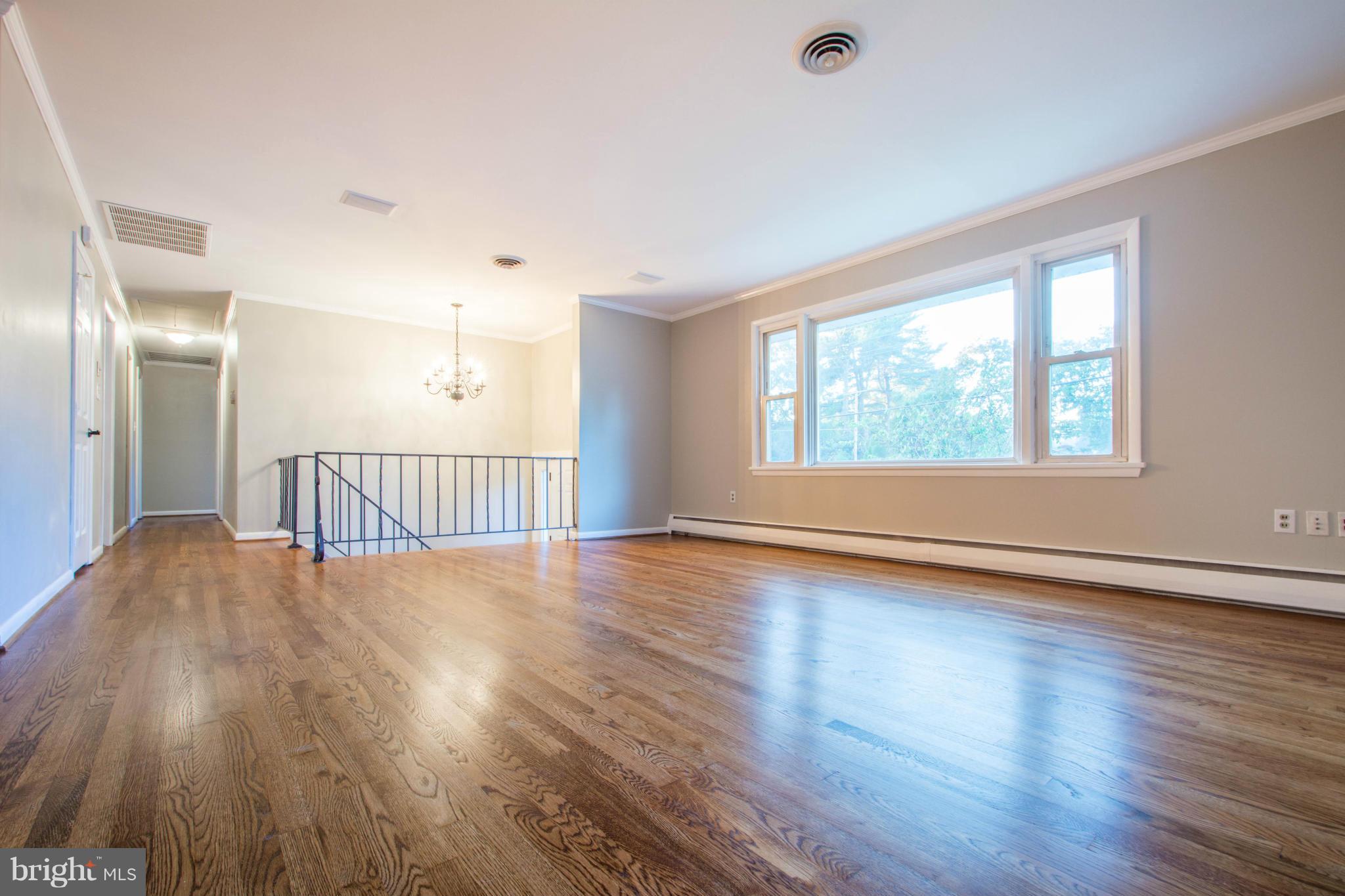9898 Frederick Road Ellicott City, MD 21042 - Photo 3 of 30 Living Room