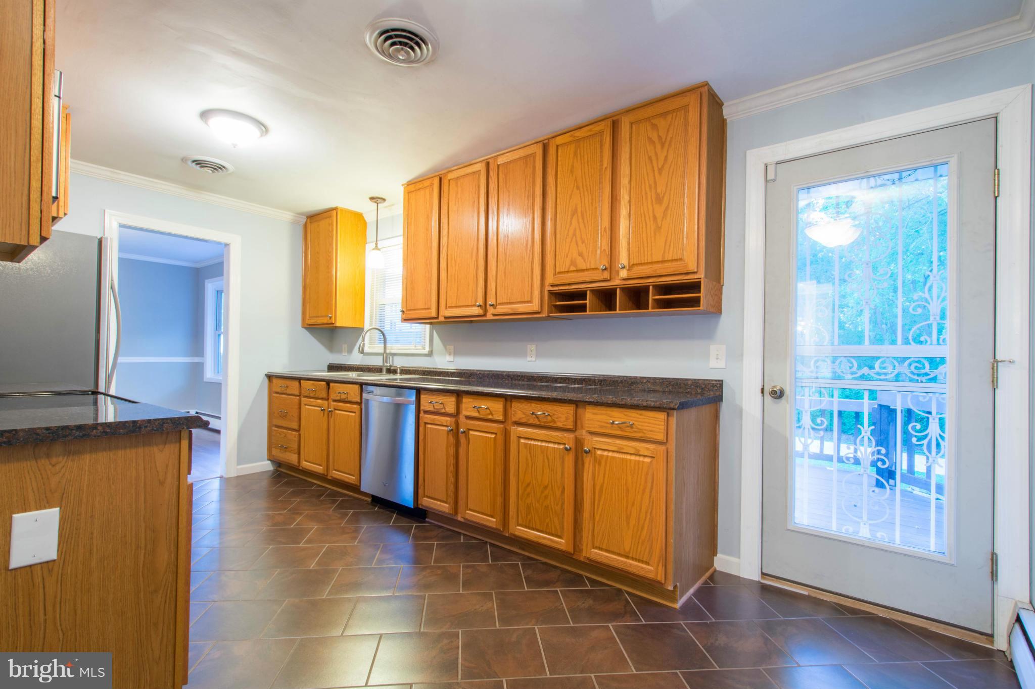 9898 Frederick Road Ellicott City, MD 21042 - Photo 10 of 30 Kitchen