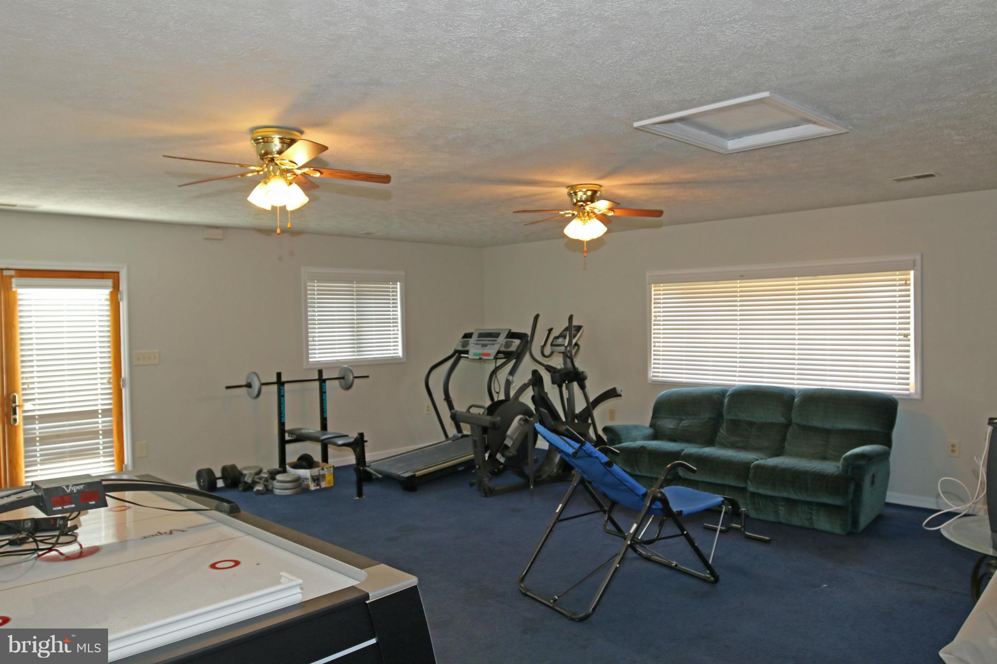 1244 Strobridge Road Inwood, WV 25428 - Photo 18 of 30 Interior (General)