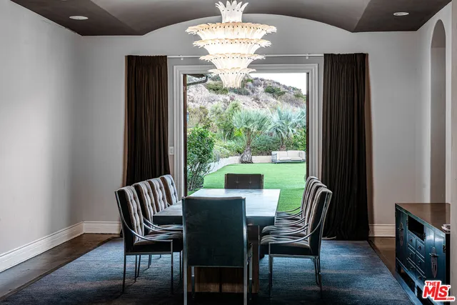 a view of livingroom with furniture and windows