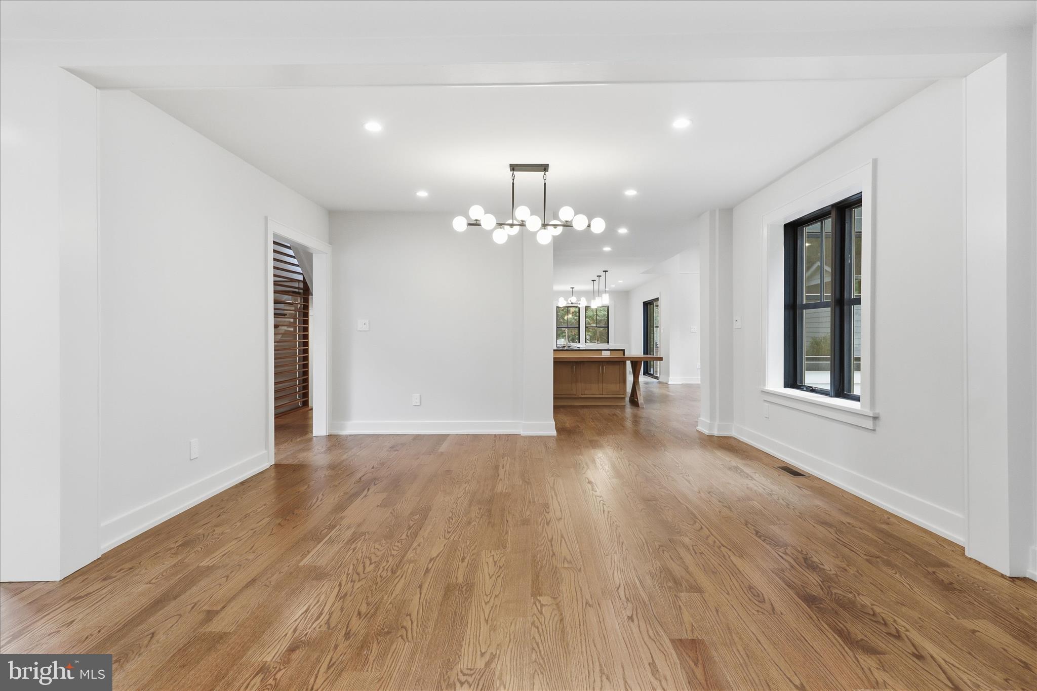 5921 Chesterbrook Road McLean, VA 22101 - Photo 14 of 87 Dining room