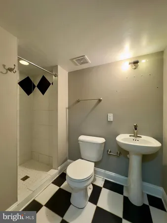 $2,095 | 803 Cathedral Street, Unit 2, Baltimore, MD 21201